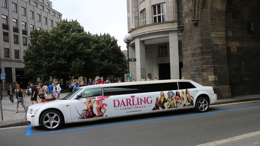 prag stripclube cabaret limousine