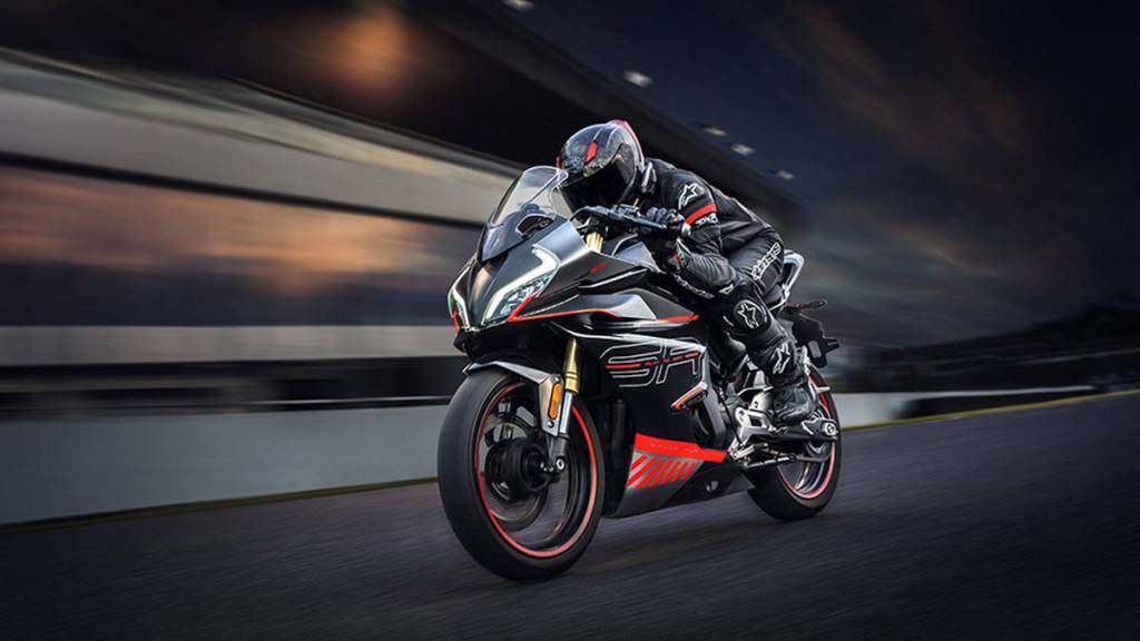 Cf Moto Gazı Açtı!